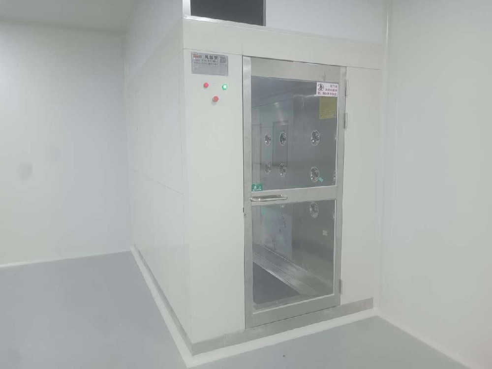 風(fēng)淋室制造廠家電話